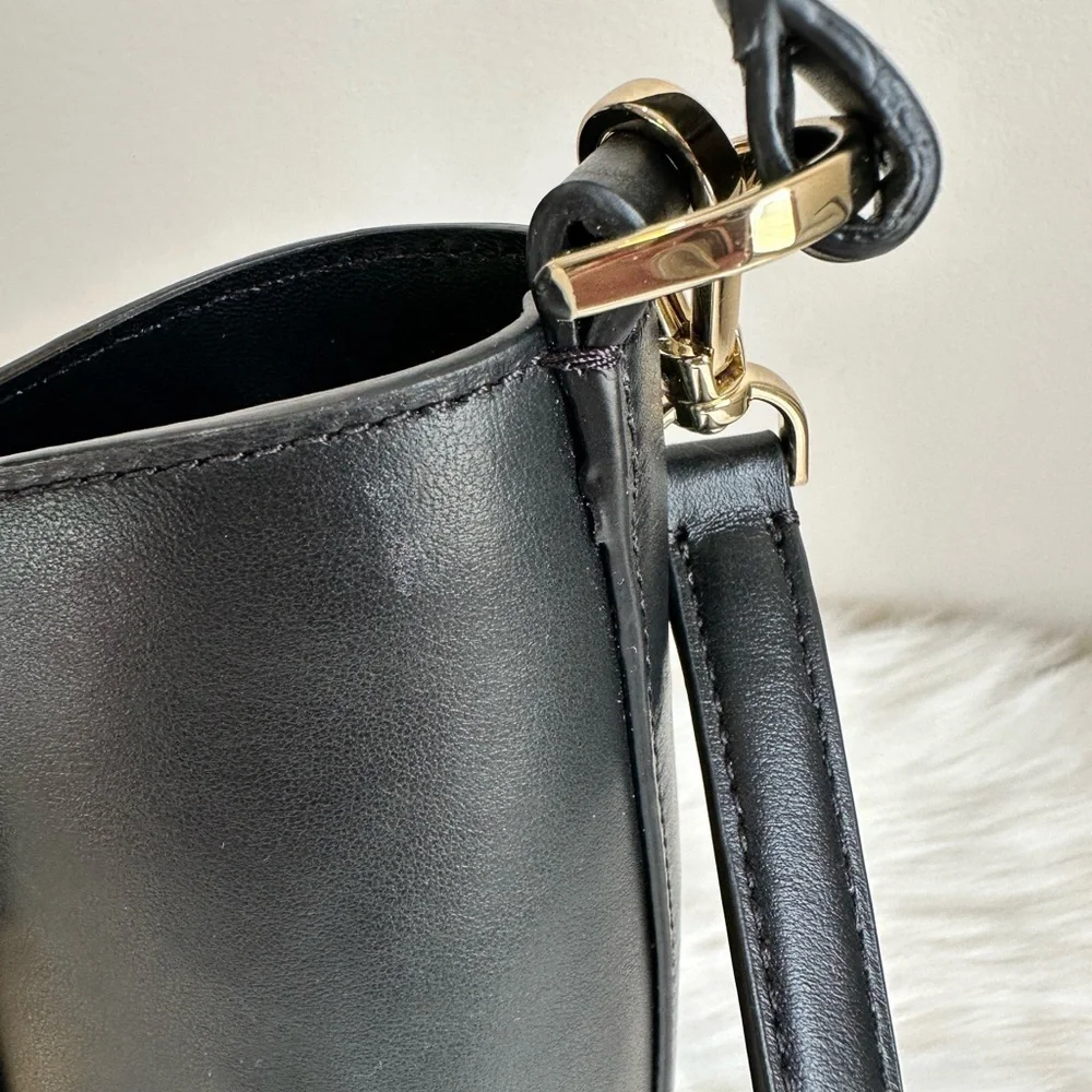 Kate Spade Black Leather Reegan Bucket Bag **EUC**